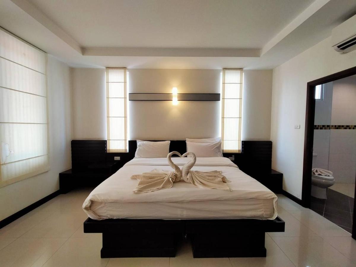 מלון קראבי K.M. House מראה חיצוני תמונה