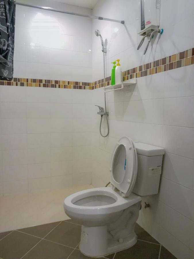 מלון קראבי K.M. House מראה חיצוני תמונה